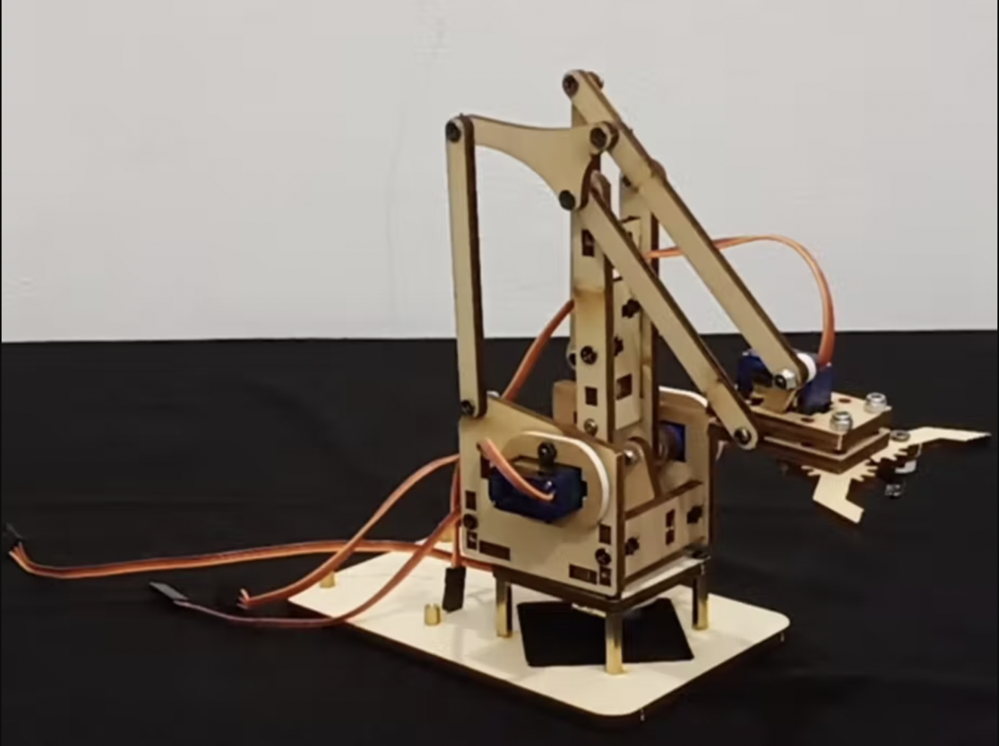 Prototyping DIY smart robots with Arduino and Machine Learning